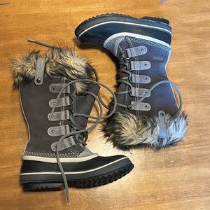 Sorel Waterproof Winter Boots Size 5 Outdoor Snow Shoes